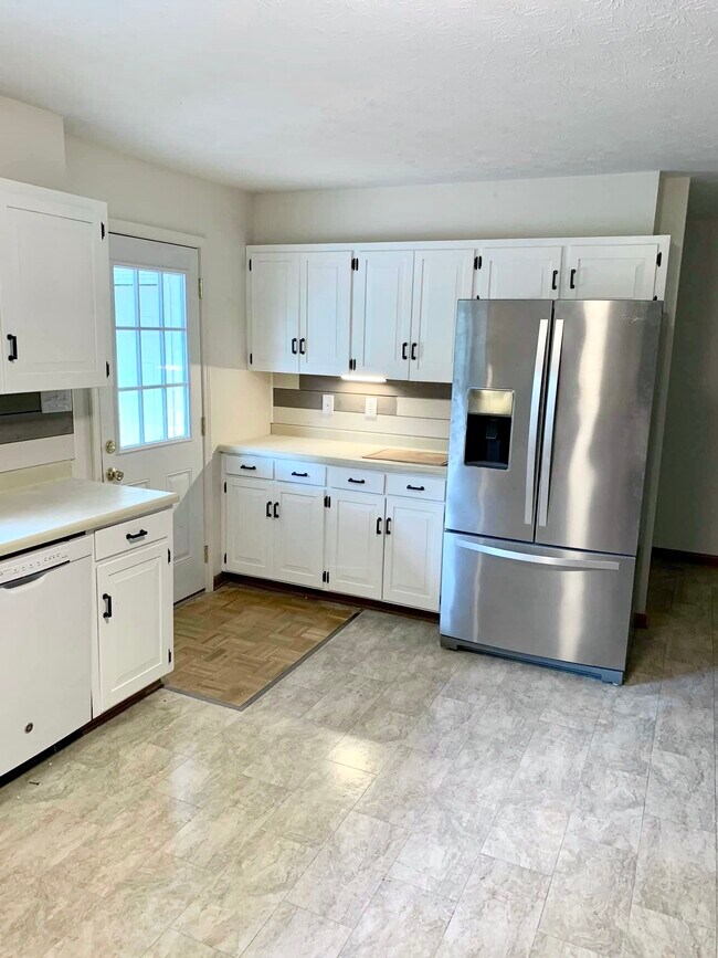 Kitchen - 3912 Meredith Rd