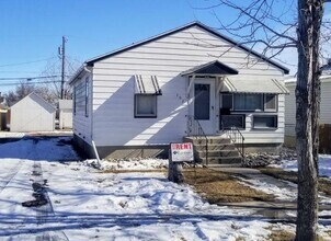 Building Photo - 107 Durland Ave