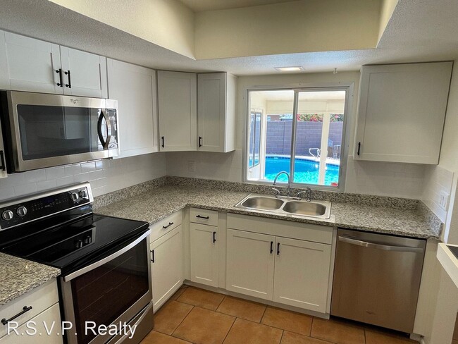 Foto del edificio - 4 br, 2 bath House - 4712 S. Rockford Dr.