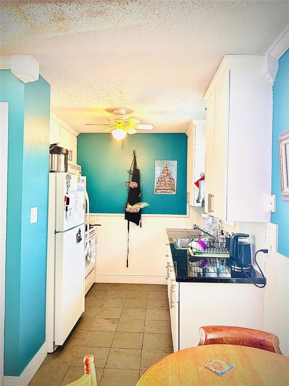 Foto del edificio - 3902 Peterson Ave