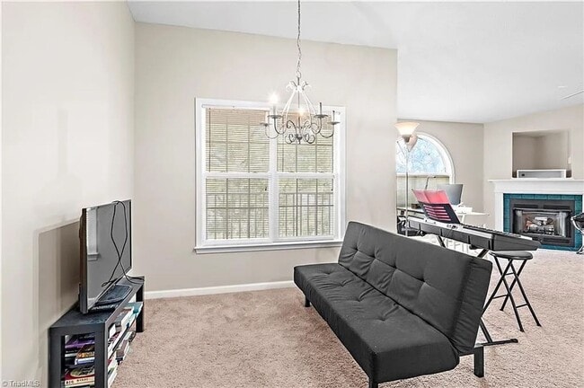 Building Photo - Charming 2-Bed, 2-Bath Condo in Gated Comm...