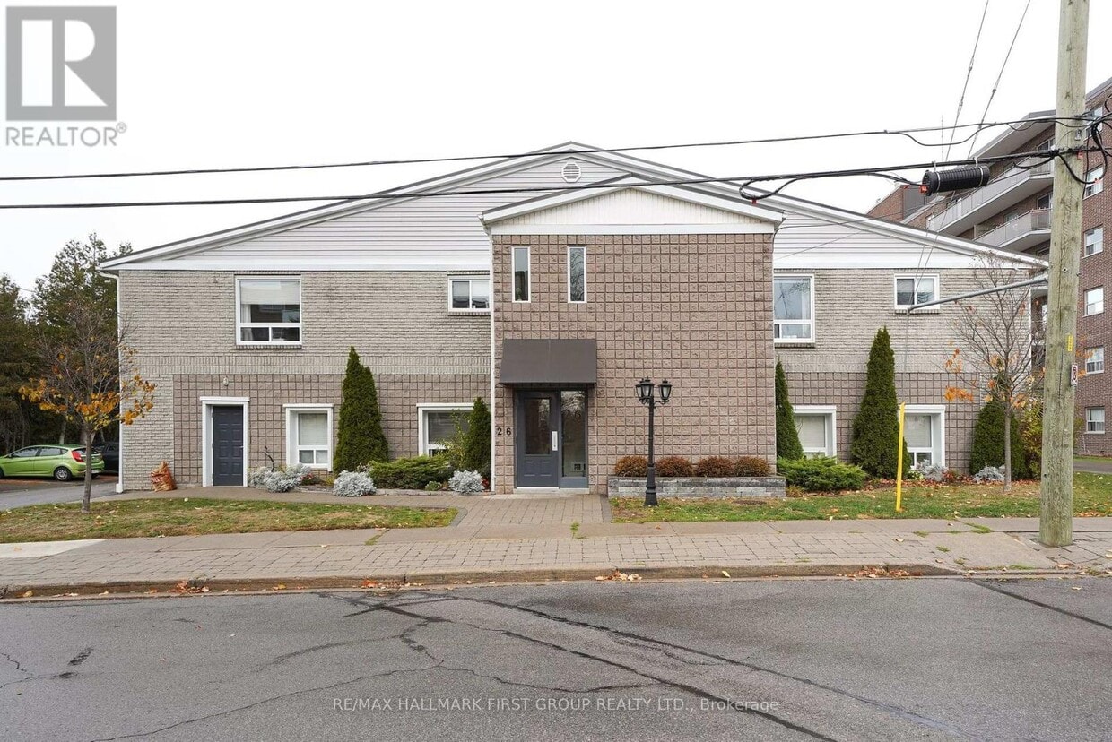 Primary Photo - 26-226 Spencer St E