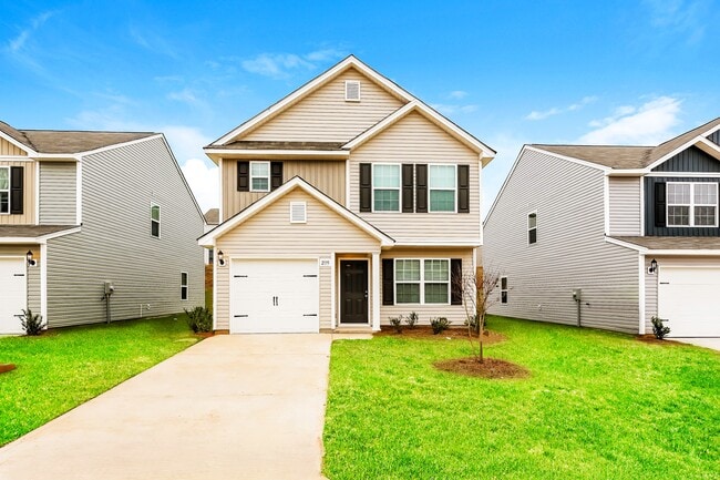 Building Photo - 2135 Southlea Dr