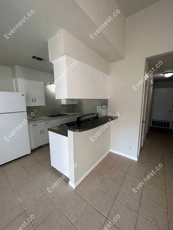 Primary Photo - 8804 Redfield Ln