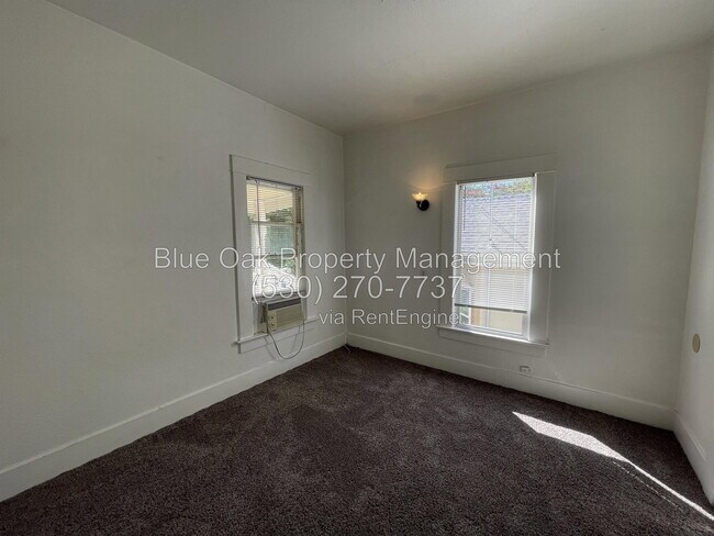 Building Photo - 960 Salem St