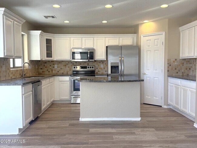 Foto del edificio - 3545 E Crescent Way