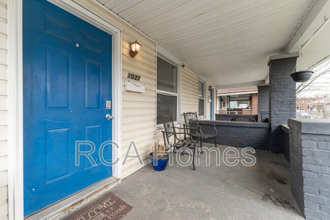 Foto del edificio - 1035 N Parker Ave