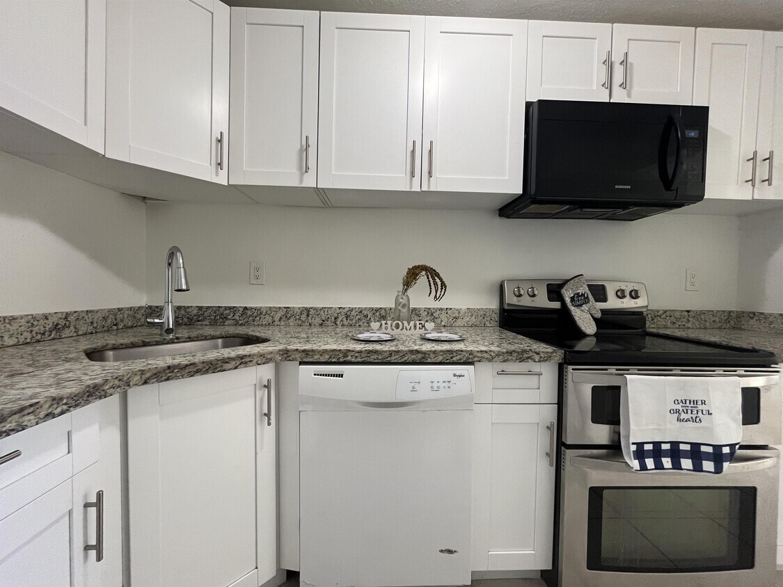 Primary Photo - 15260 SW 80th St