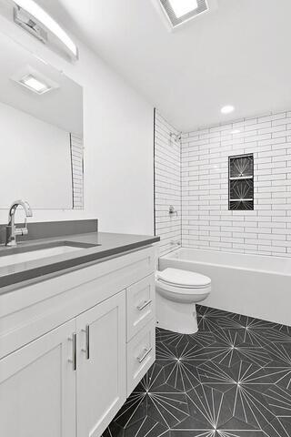 Primary Photo - 4 Coppersmith Way