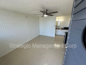 Building Photo - 1301 Lusitana St
