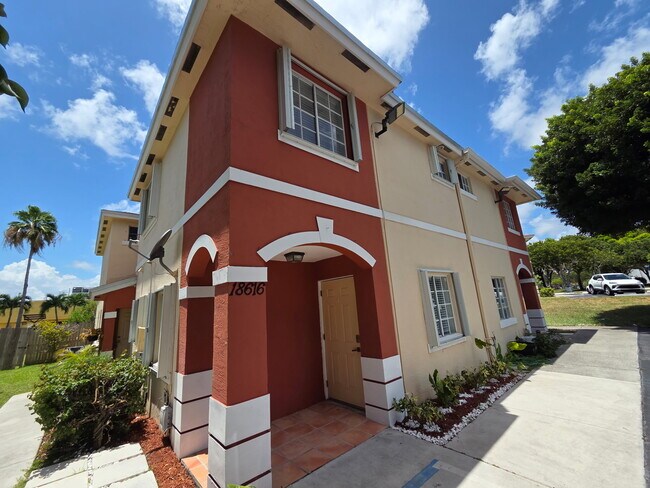 Foto del edificio - 18616 SW 100th Ave