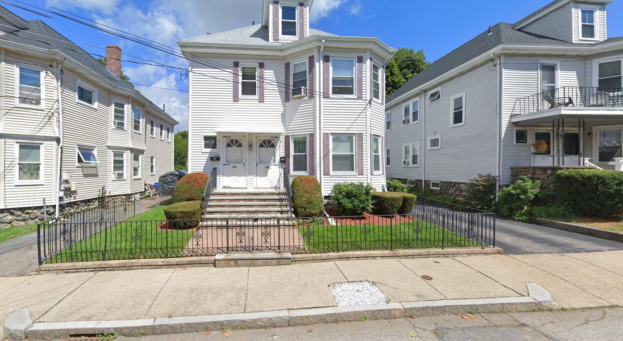 100 Myrtle St Unit 3, Waltham, MA 02453 Apartments in Waltham, MA
