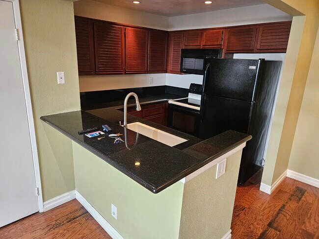 Foto del edificio - 2519 Chandler Ave