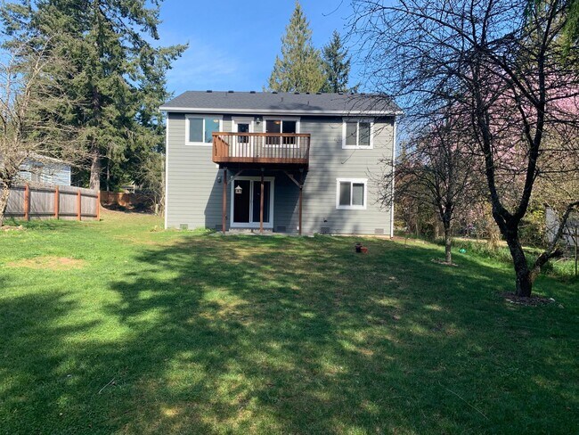 Photo - Manchester 3 Bedroom Available June 15th! House