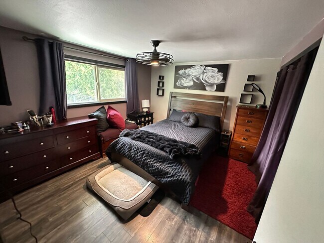 Foto del edificio - 825 Woodbine Way