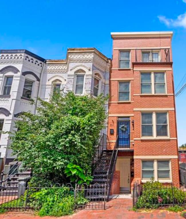 Building Photo - 711 S St NW