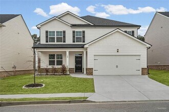 Building Photo - 166 Champlain Rd