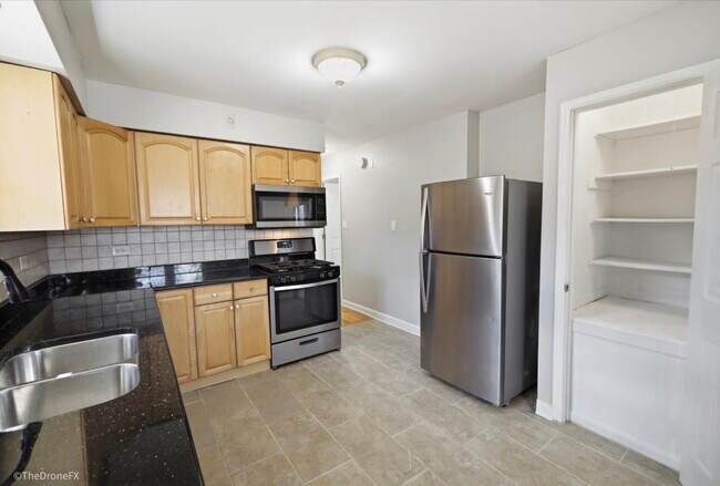 Foto del edificio - 18003 Greenview Terrace