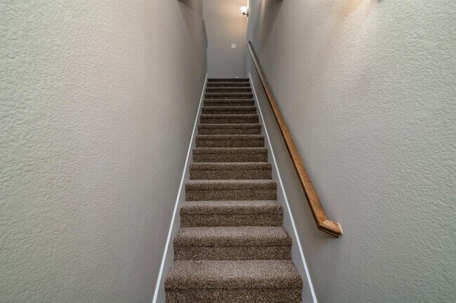 Foto del edificio - 642 Fallow Dr