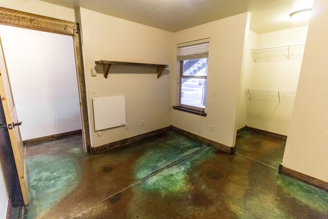 Building Photo - Artfully Designed 1 Bed with W/D In Unit