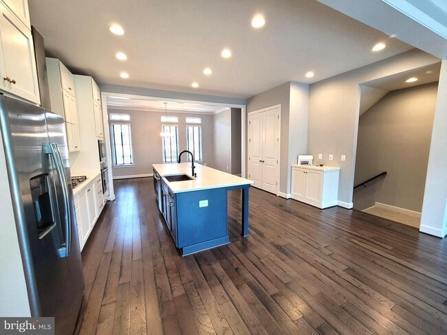 Building Photo - 23184 Hampton Oak Ter