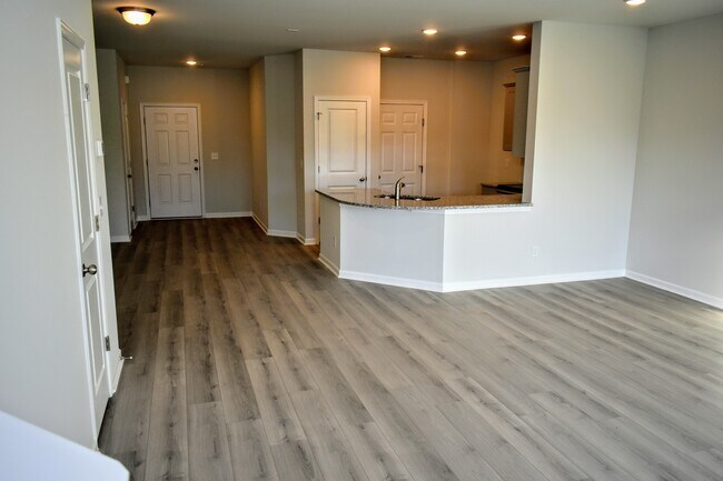 Cocina - 2449 Salem Creek Ct