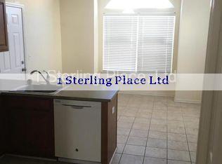 Foto del edificio - 104 Spanish Oaks Ln