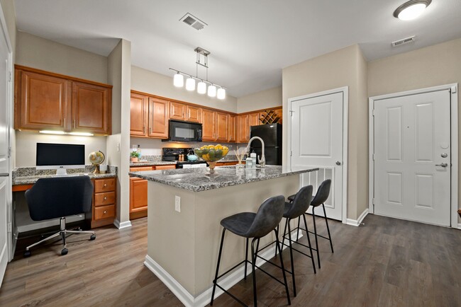 1HAB, 1BA - A1R/725 ft² - Cocina - Riverstone Apartments