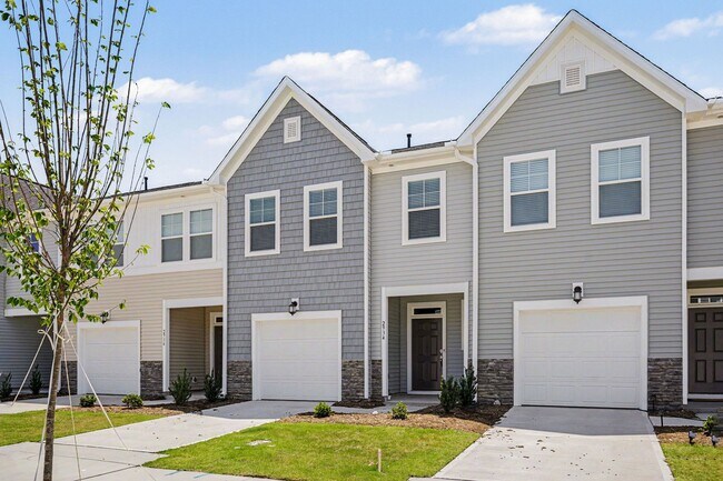 Foto del edificio - Brand-New Townhome Living in Raleigh!