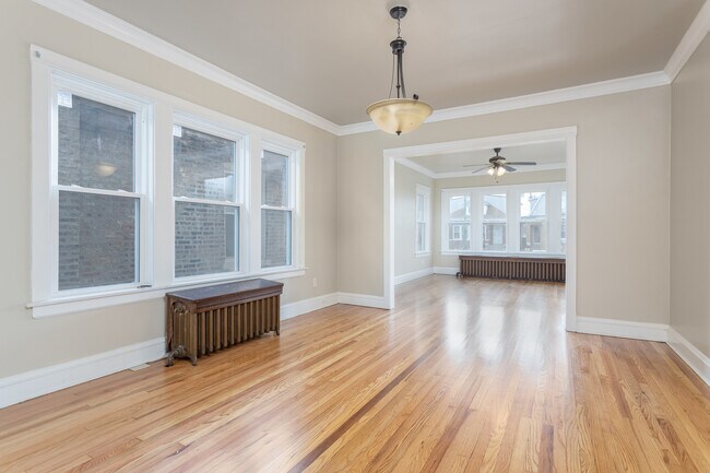 Foto del edificio - 5132 W Parker Ave