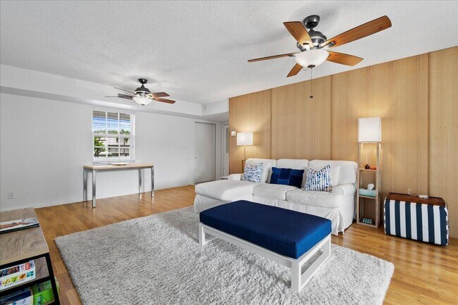 Foto del edificio - 1250 Sugar Sands Blvd