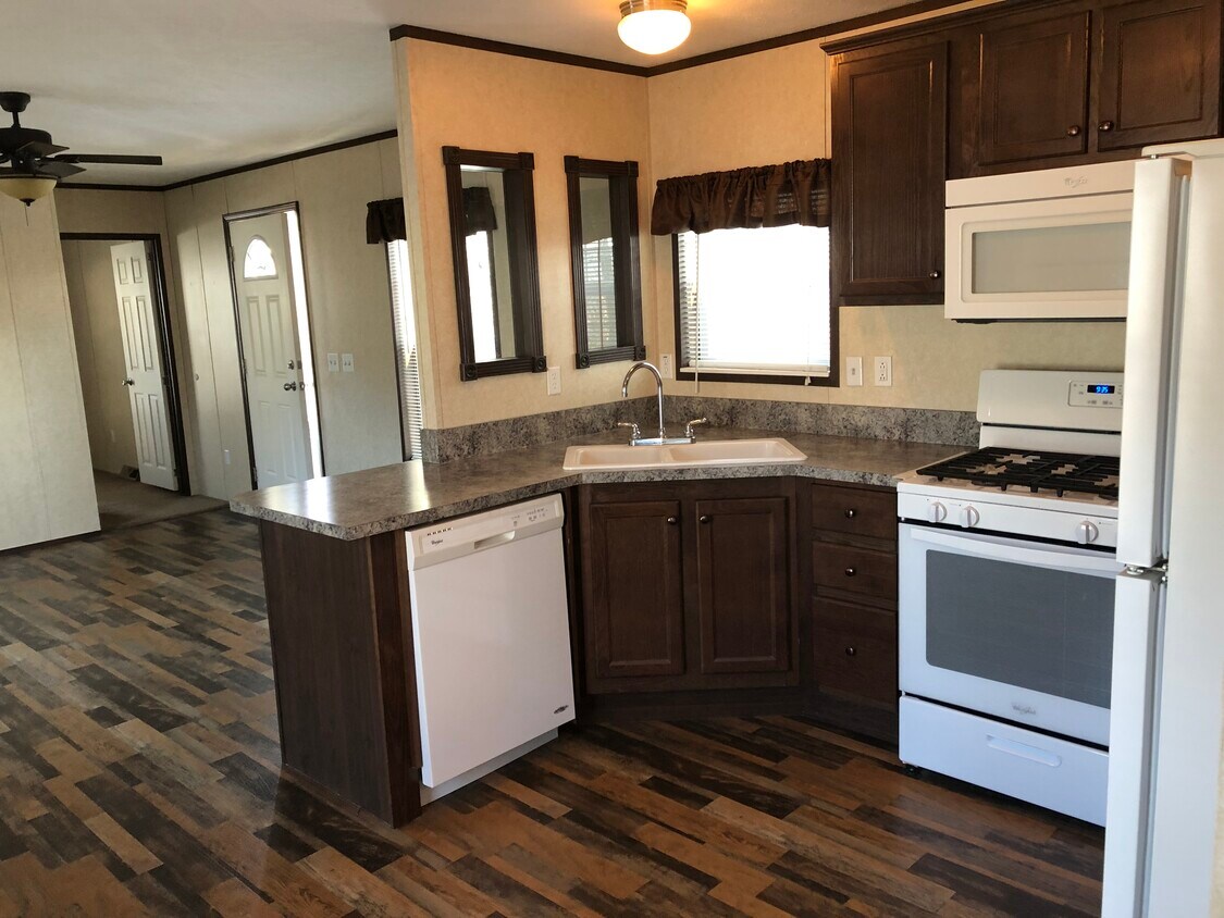 Foto principal - 16 Shadow Ln