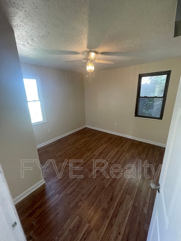 Building Photo - 1518 Chartiers Ave