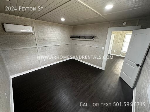 Foto del edificio - 2024 Peyton St | $695 | 1 bed, 1 full bath