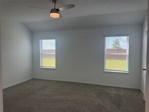 Building Photo - 5005 Almond Ter Dr