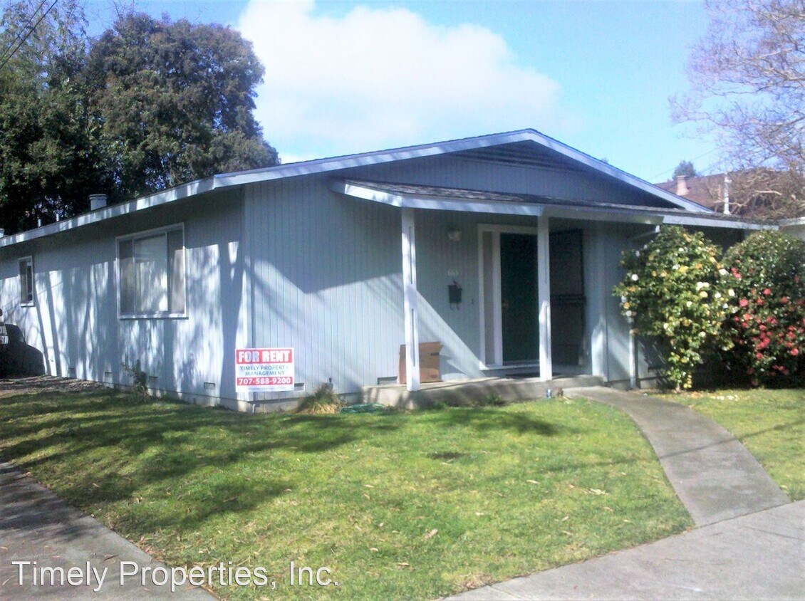 Foto principal - 2 br, 1 bath Apartment - N/A 663 Cordelia Dr.