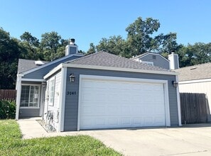 Building Photo - 3041 Twin Creeks Ln