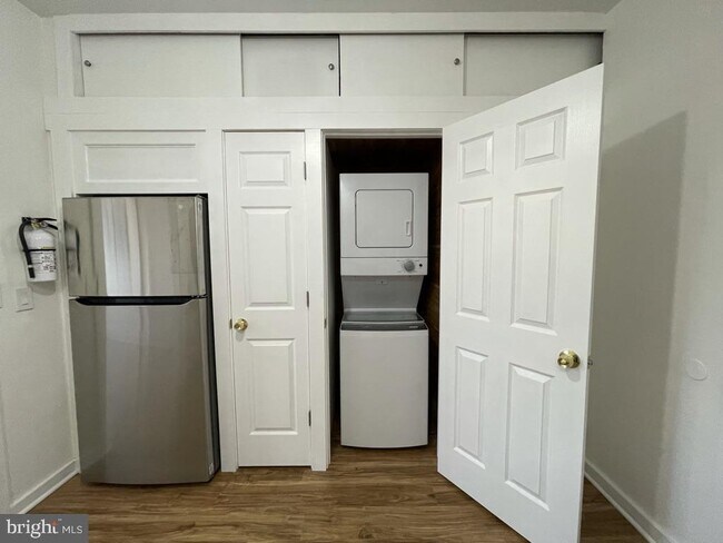 Foto del edificio - 368 Pennington Titusville Rd