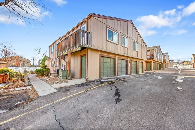 Photo - 7700 W Glasgow Pl Townhome