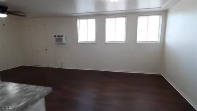 Building Photo - 180 N Jones St