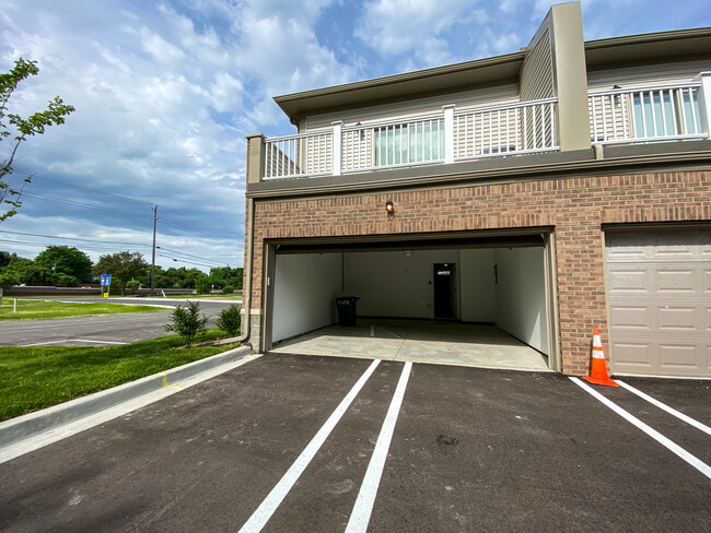 Foto del edificio - Lathrup Court Apartments