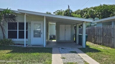 Building Photo - 242 N Brevard Ave