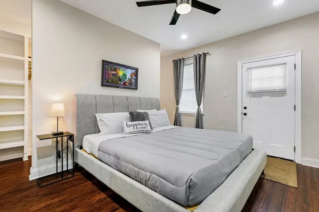 Foto del edificio - 1300 St Bernard Ave