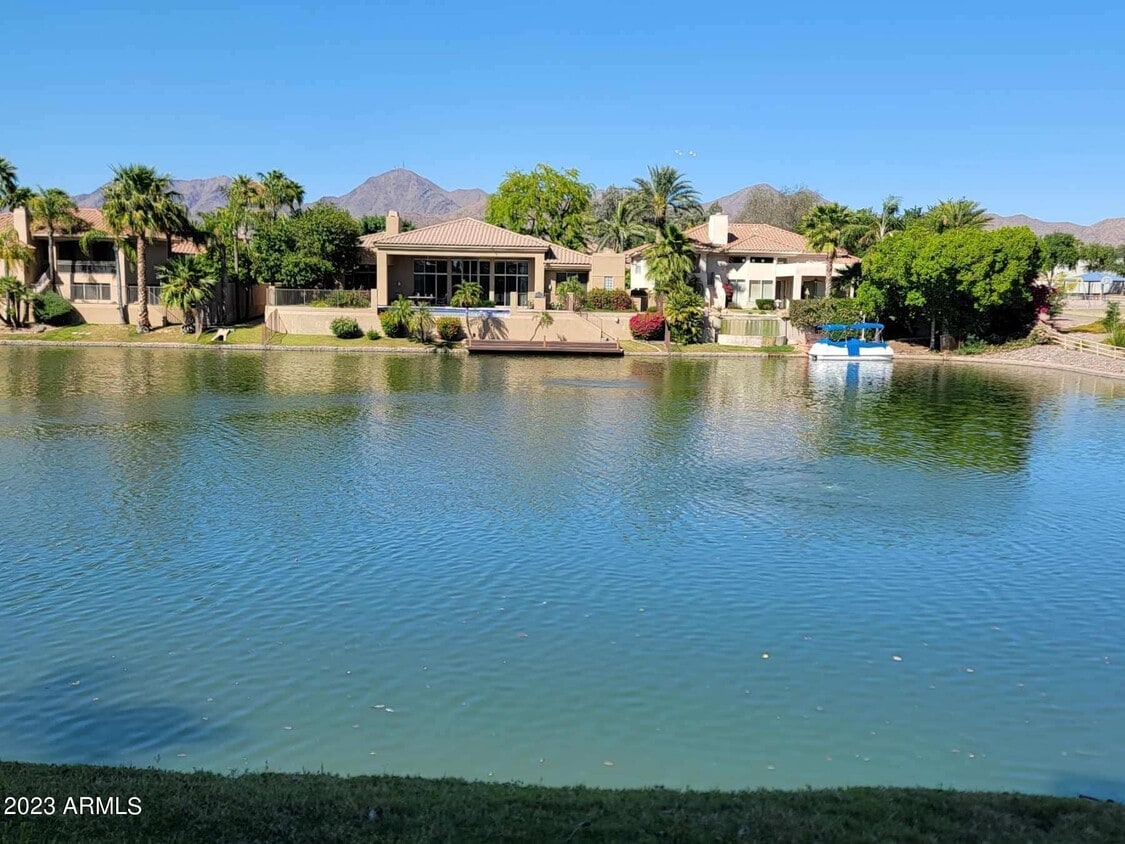 Primary Photo - 10080 E Mountainview Lake Dr