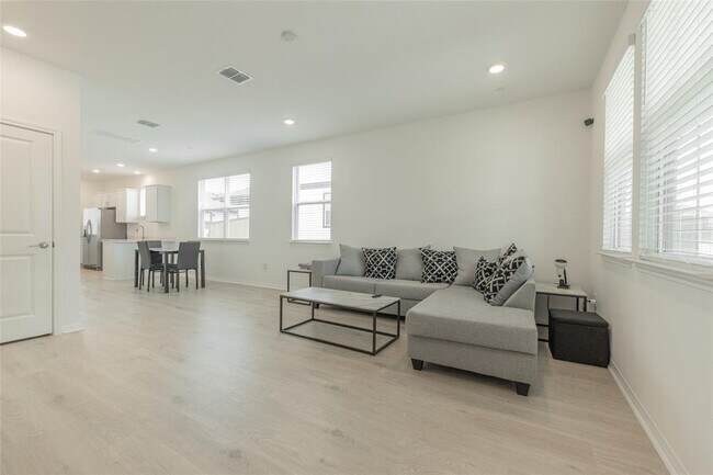 Foto del edificio - 2548 Caleb Asher Lp