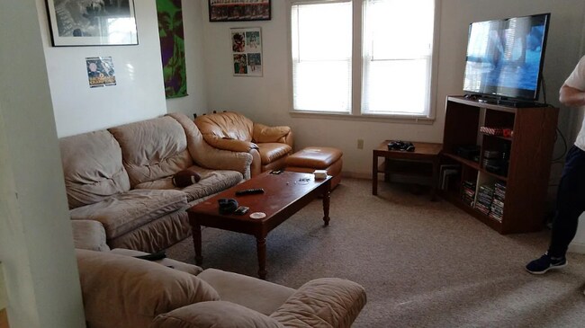 Foto del edificio - 136 Boggs Ave