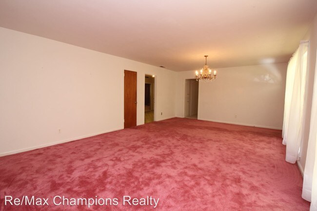 Building Photo - 2 br, 2 bath House - 2257 Lois Ave