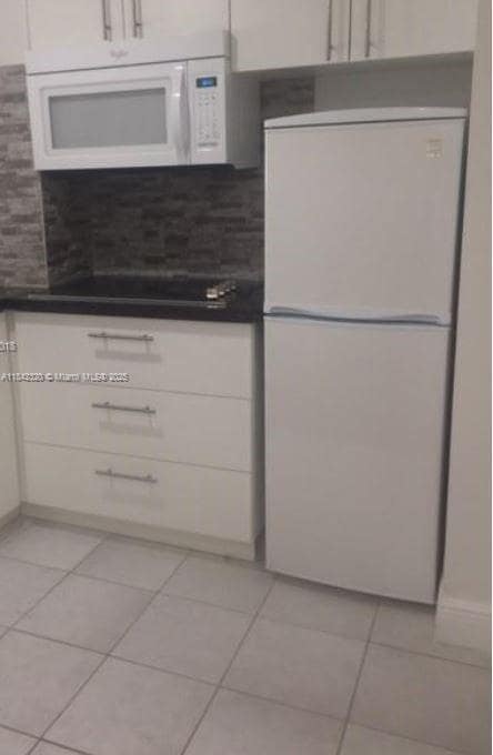 Building Photo - 999 Brickell Bay Dr