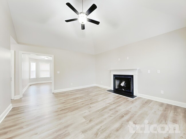 Building Photo - 282 Oxfordshire Dr