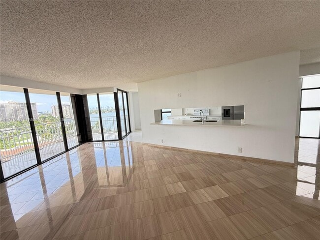 Building Photo - 4000 Towerside Terrace